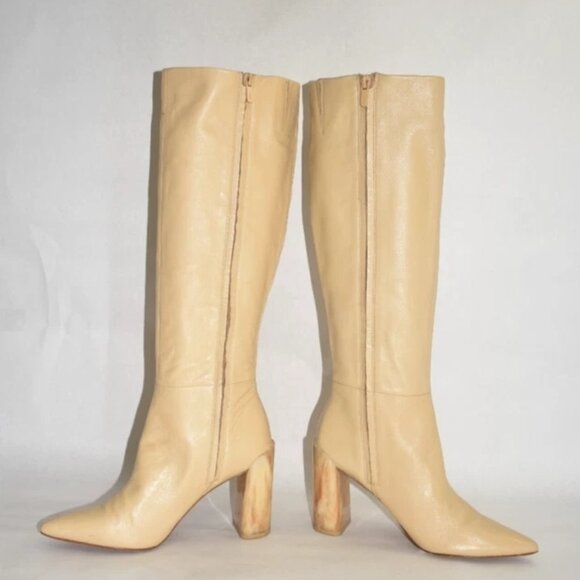 $650 VINCE Pilar Leather Knee Boot HEEL POINTY TOE MACADAMIA BEIGE 7.5 (MG7) - Picture 4 of 7